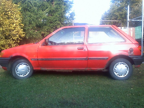 Fiesta Mk3 1,4 I Clx Benzyna 1991 Na Chodzie W Całości Sprzedam-zarejestrowany I Ubezpieczony 2