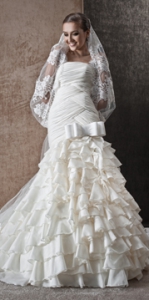 Ciekawe Suknie ślubne Na Rok 2012 3